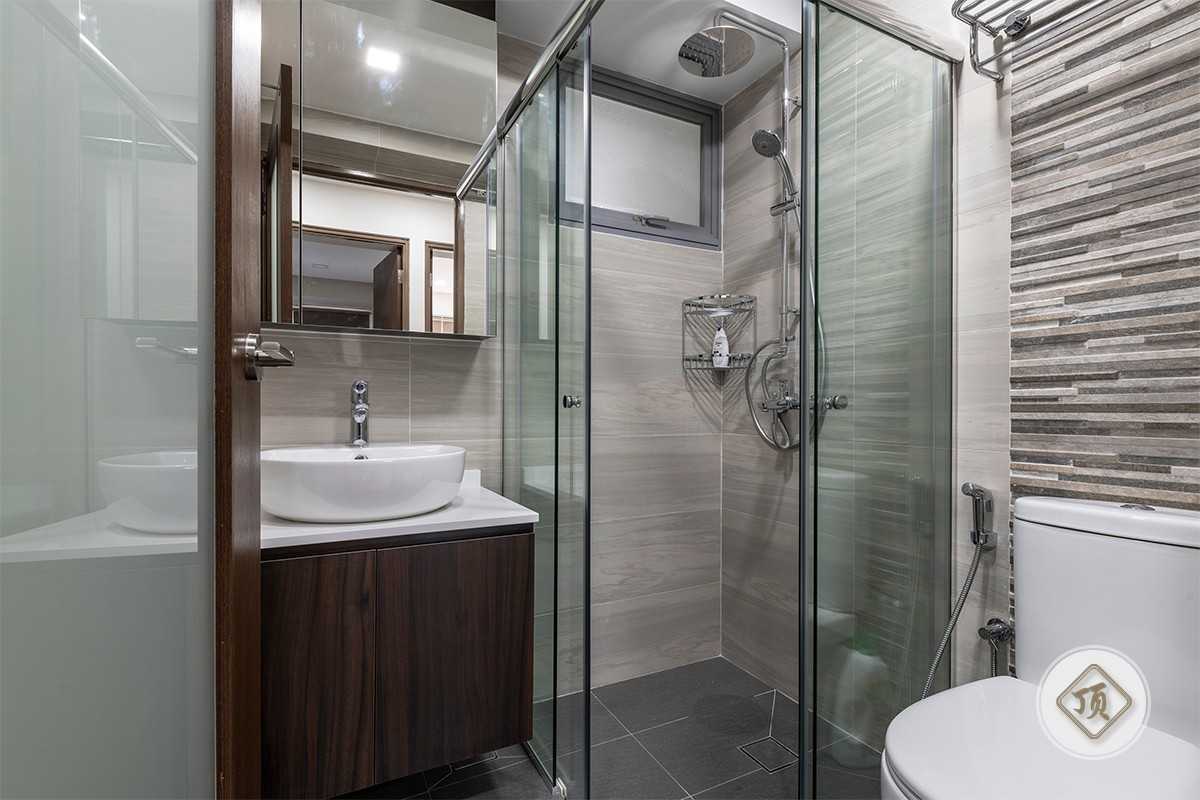Contemporary Bathroom with Bathroom Storage and Bathroom Accessories