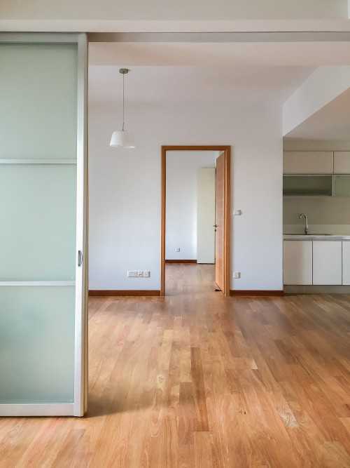 Minimalist Bedroom at The Sail @ Marina Bay