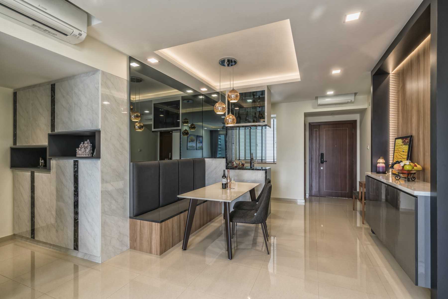 Modern Dining Room with Dining Table and Dining Chairs