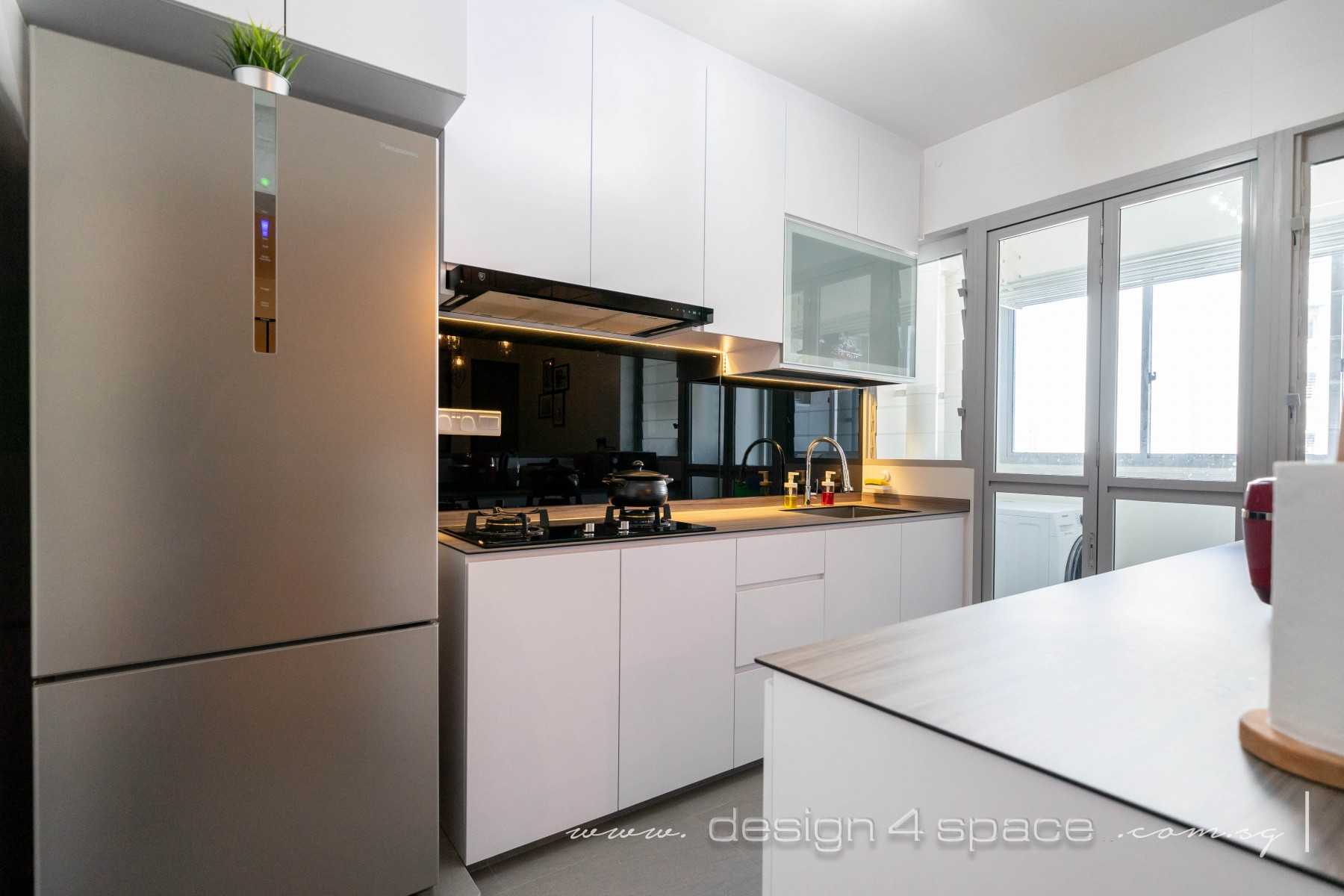 Scandinavian Kitchen with Homogeneous Tiles and Kitchen Window