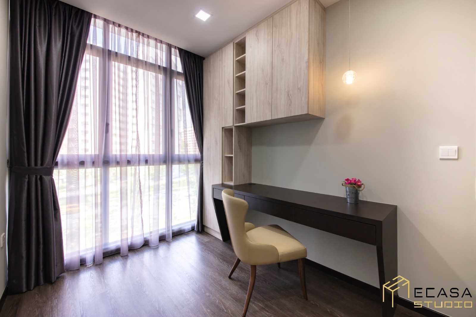 Modern Study with Bookshelf and Desk Chairs