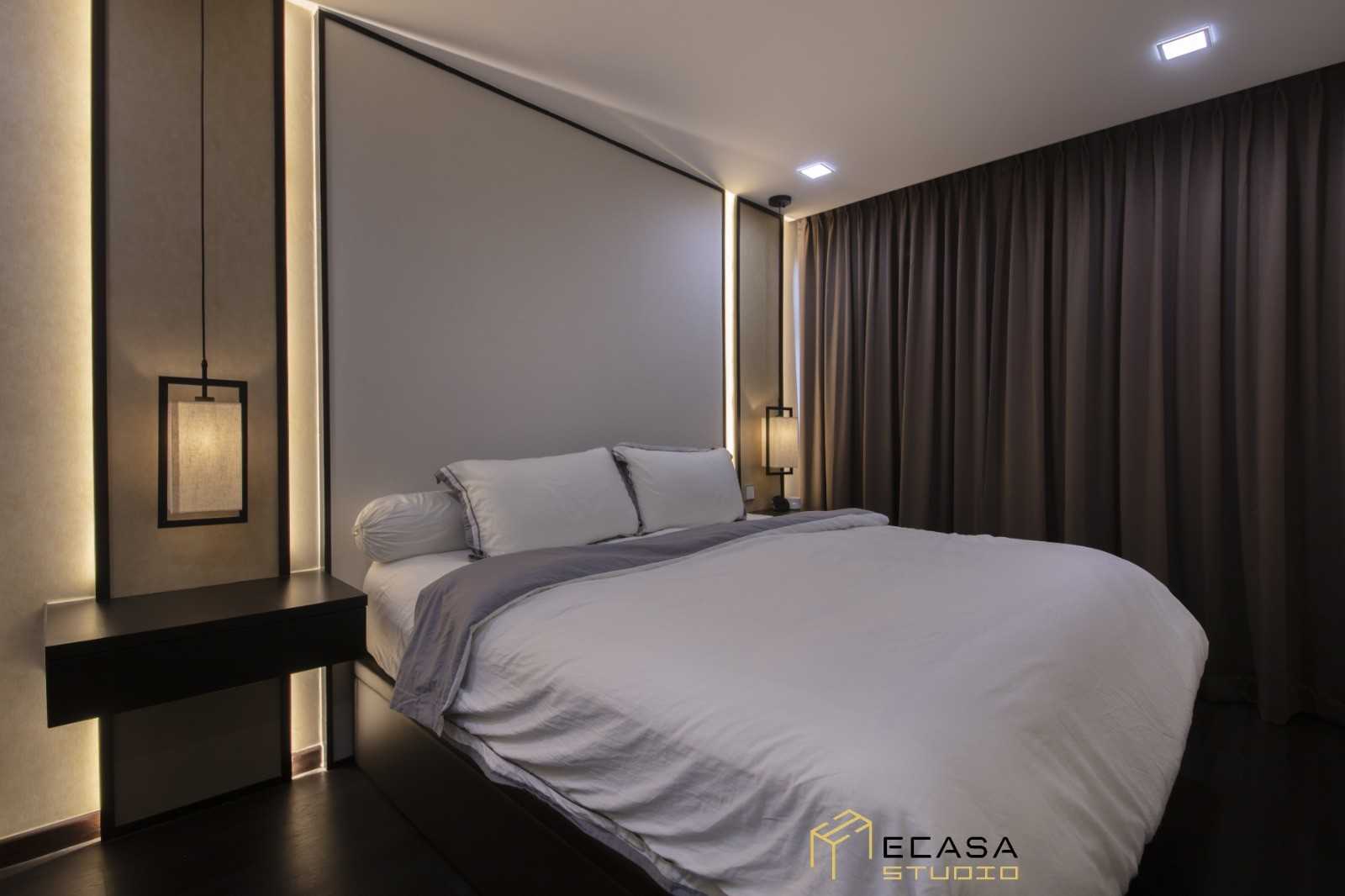 Modern Bedroom with Bed and Lighting