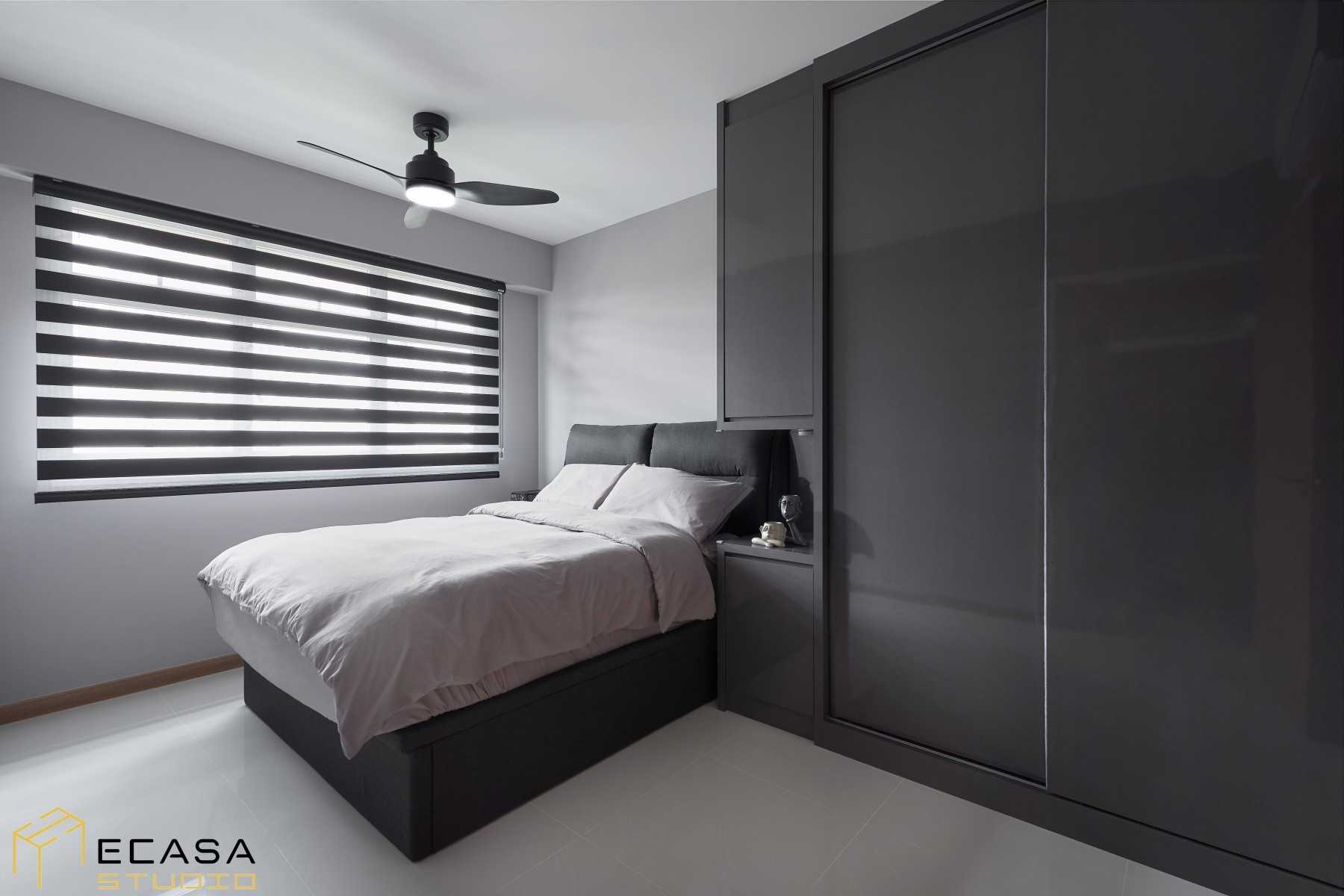 Contemporary Bedroom with Bed and Lamps