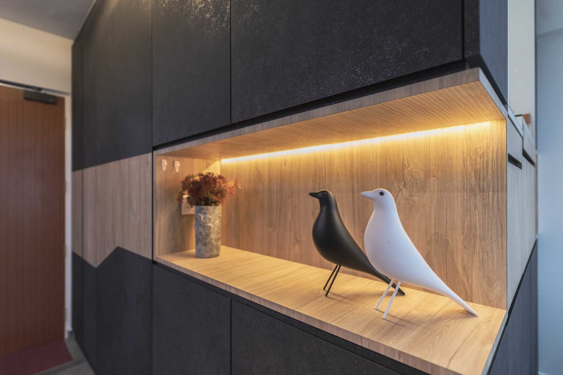 Industrial Living Room with Homogeneous Tiles and Artwork