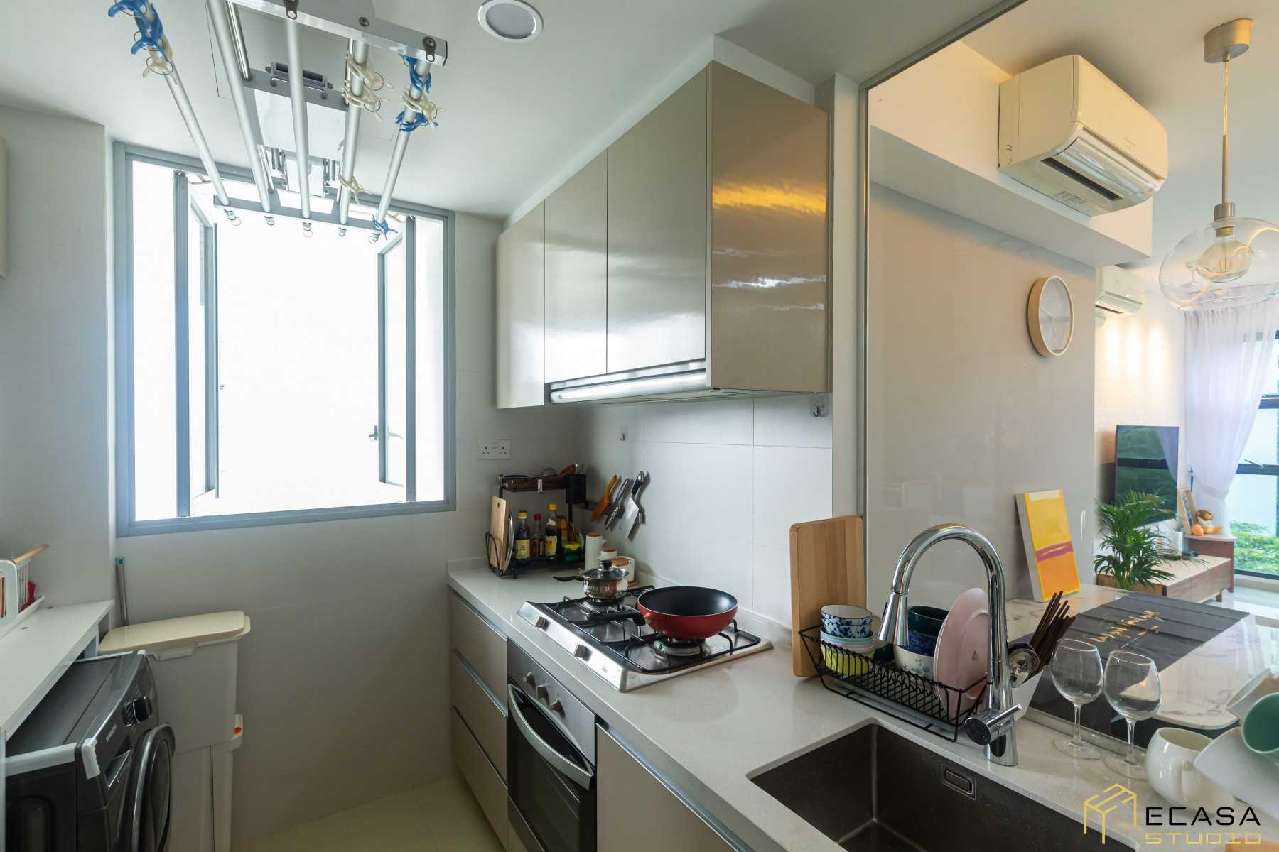 Modern Kitchen with Kitchen Accessories and Dishwasher