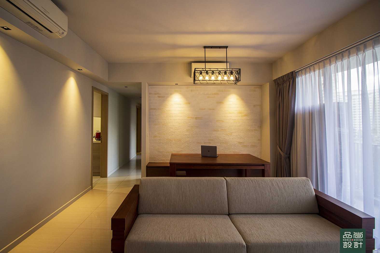 Asian Dining Room with Feature Wall and Seating Bench