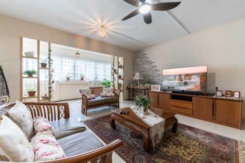 Vintage Living Room at Hougang | 628 Hougang