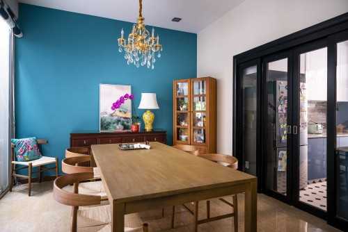 Modern Dining Room at 25 Springside View