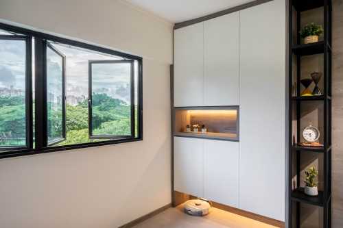 Modern Entryway at 223 Ang Mo Kio