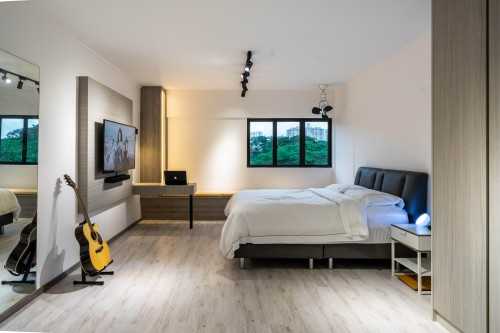 Modern Bedroom at 223 Ang Mo Kio