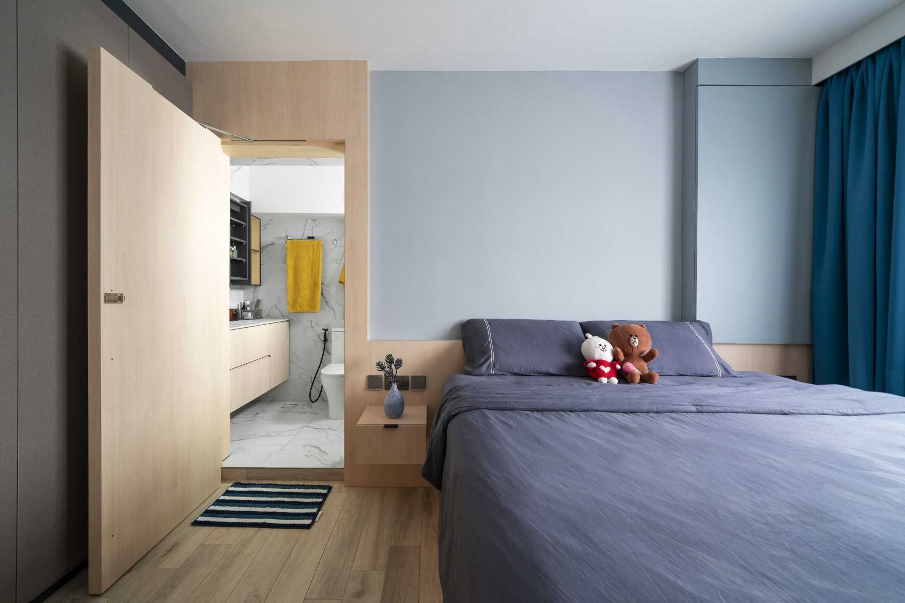 Scandinavian Bedroom with Vinyl Flooring and Downlights