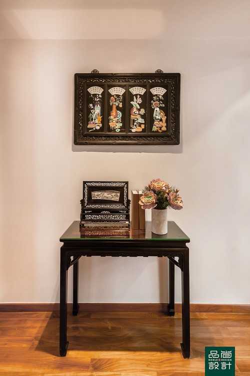 Asian Hallway at Hillcrest Villa