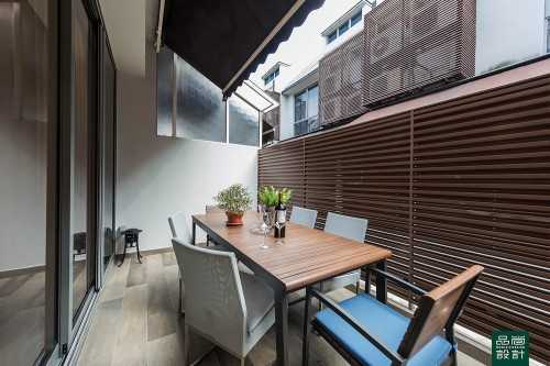 Asian Balcony at Hillcrest Villa