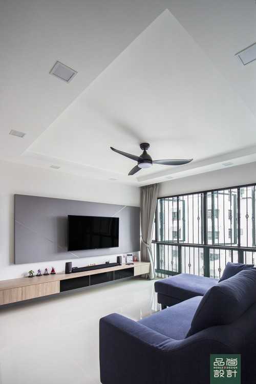 Modern Living Room at Sembawang Admiralty Drive Resale HDB