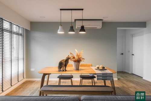 Modern Dining Room at Alkaff Lakeview BTO