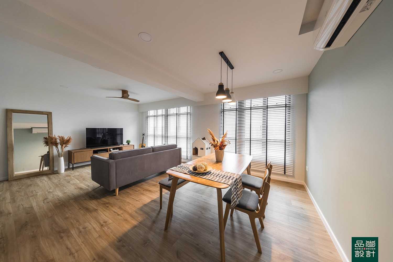 Modern Living Room with Vinyl Flooring and Paintings