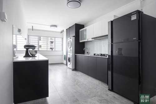 Modern Kitchen at Yishun Gardens 3room Resale HDB