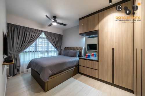 Contemporary Bedroom at 608a Tampines