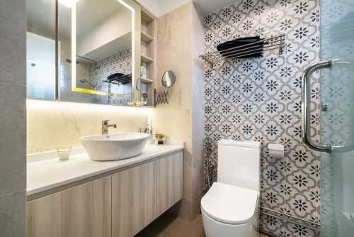 Modern Bathroom at 772 Bedok Reservoir