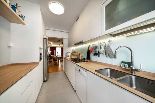 Modern Kitchen at 772 Bedok Reservoir