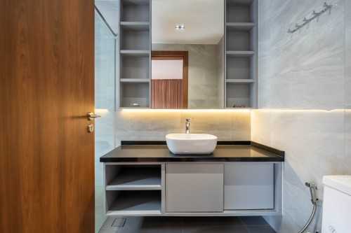 Modern Bathroom at Ang Mo Kio | Golden Hill Estate