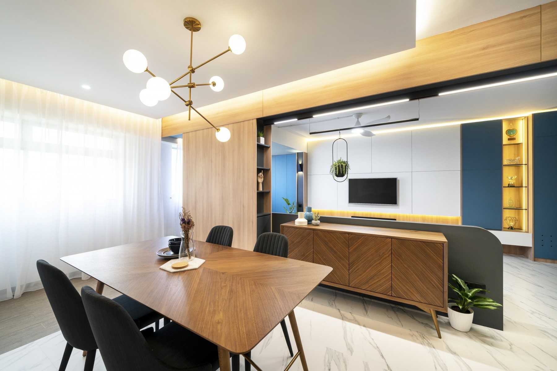 Minimalist Dining Room with Chandelier and Dining Table