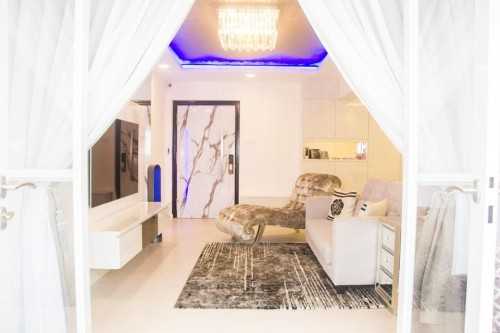 Modern Foyer at Anchorvale