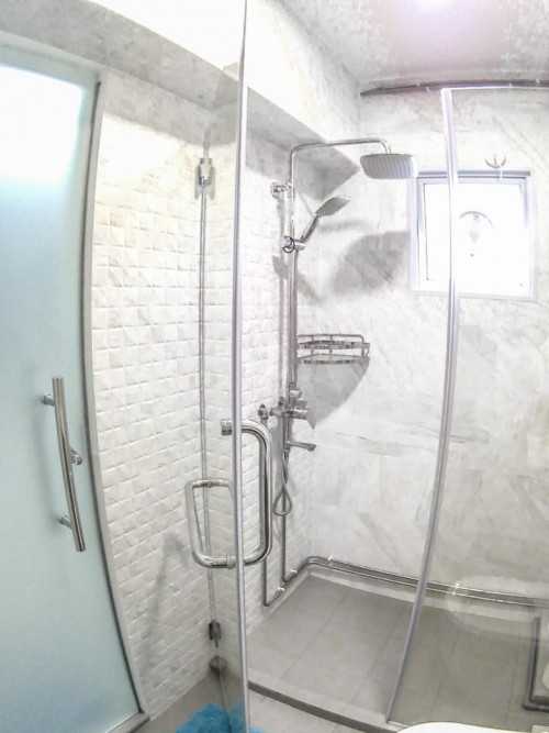 Modern Bathroom at Anchorvale