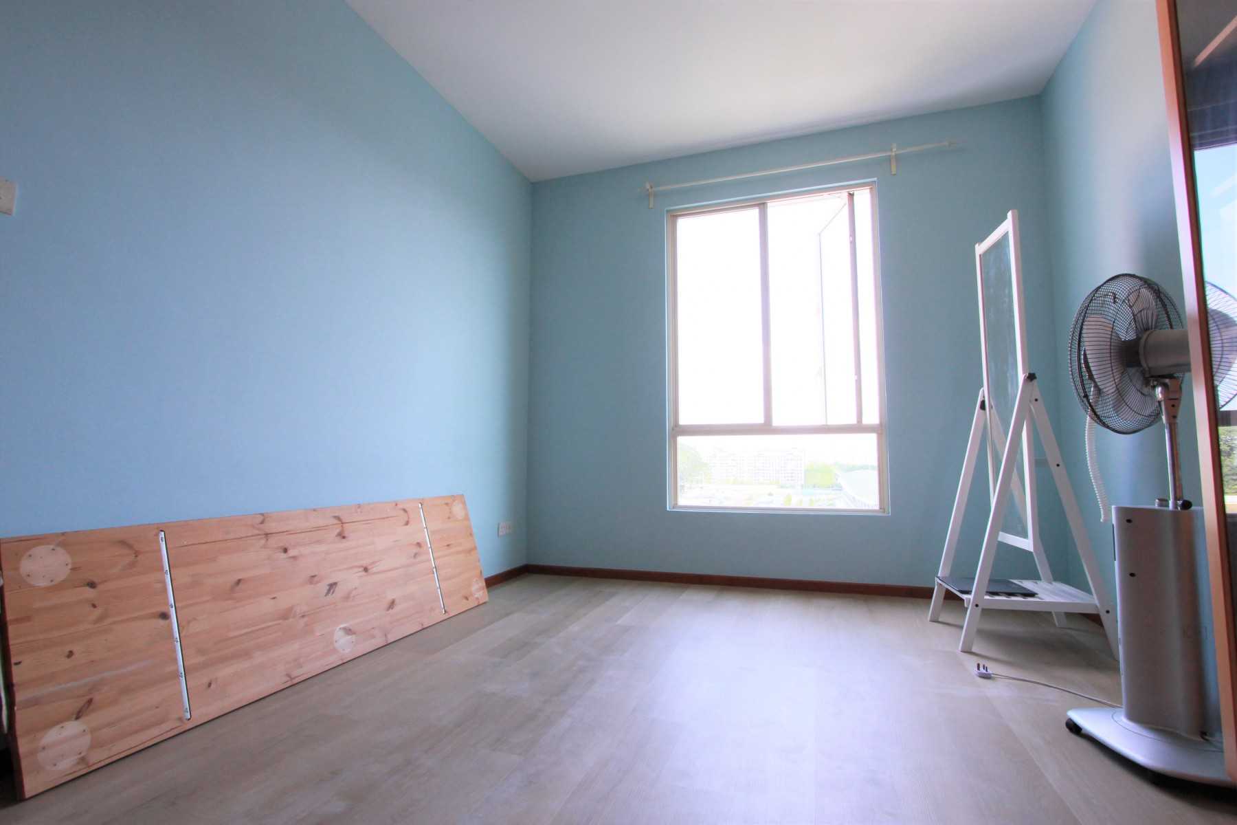 Contemporary Bedroom with Vinyl Flooring and Wood Flooring