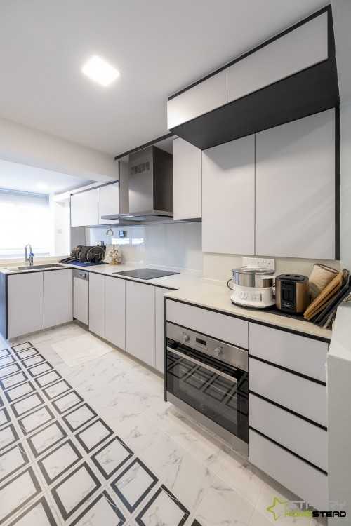 Modern Kitchen at 424 Serangoon Central