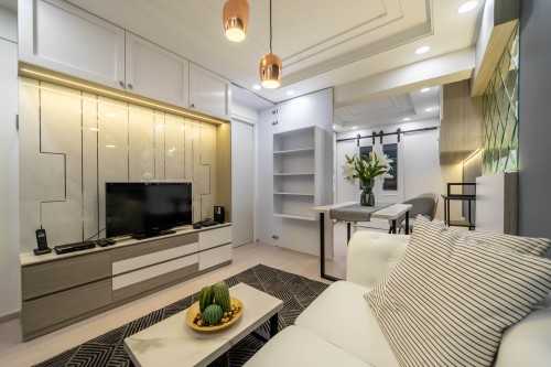 Modern Living Room at Queenstown | 9 Holland Ave