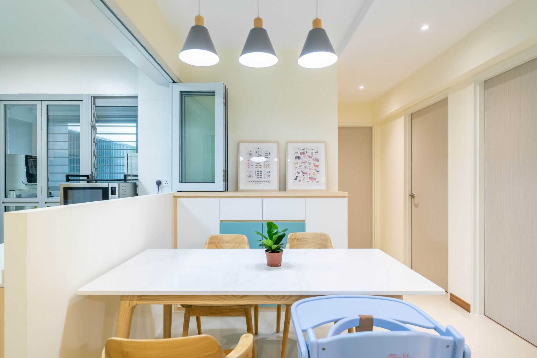 Scandinavian Dining Room with Ceiling Light and Dining Table