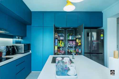 Modern Kitchen at 190 Pasir Ris Street 12