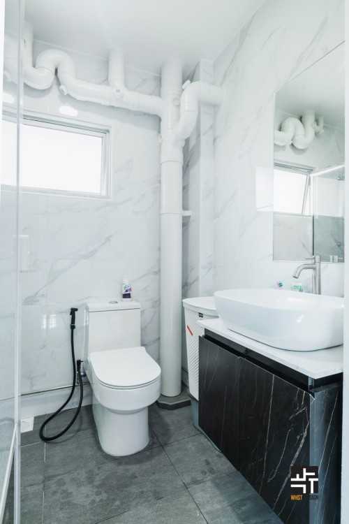 Modern Bathroom at 190 Pasir Ris Street 12