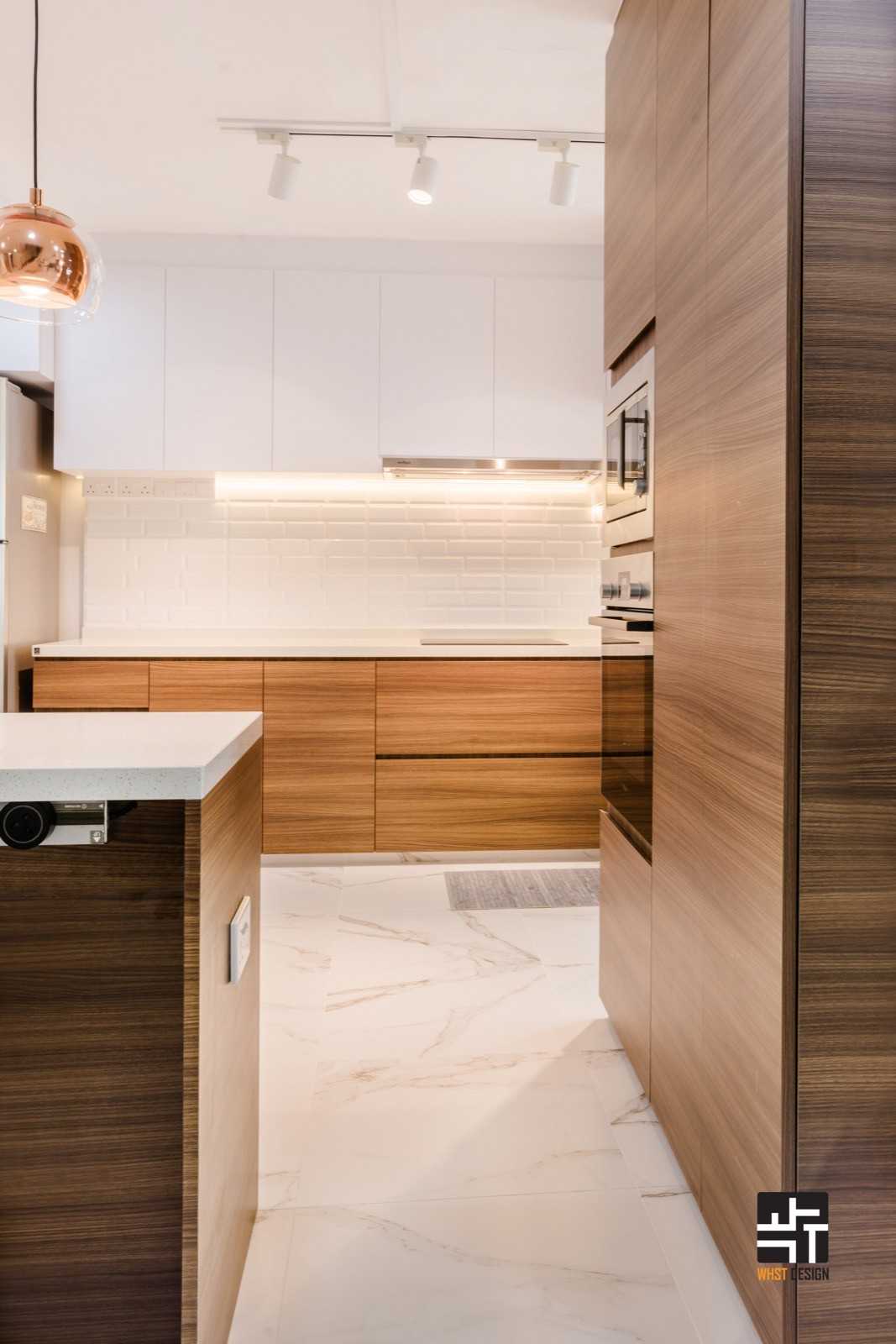Minimalist Kitchen with Countertop and Kitchen Island