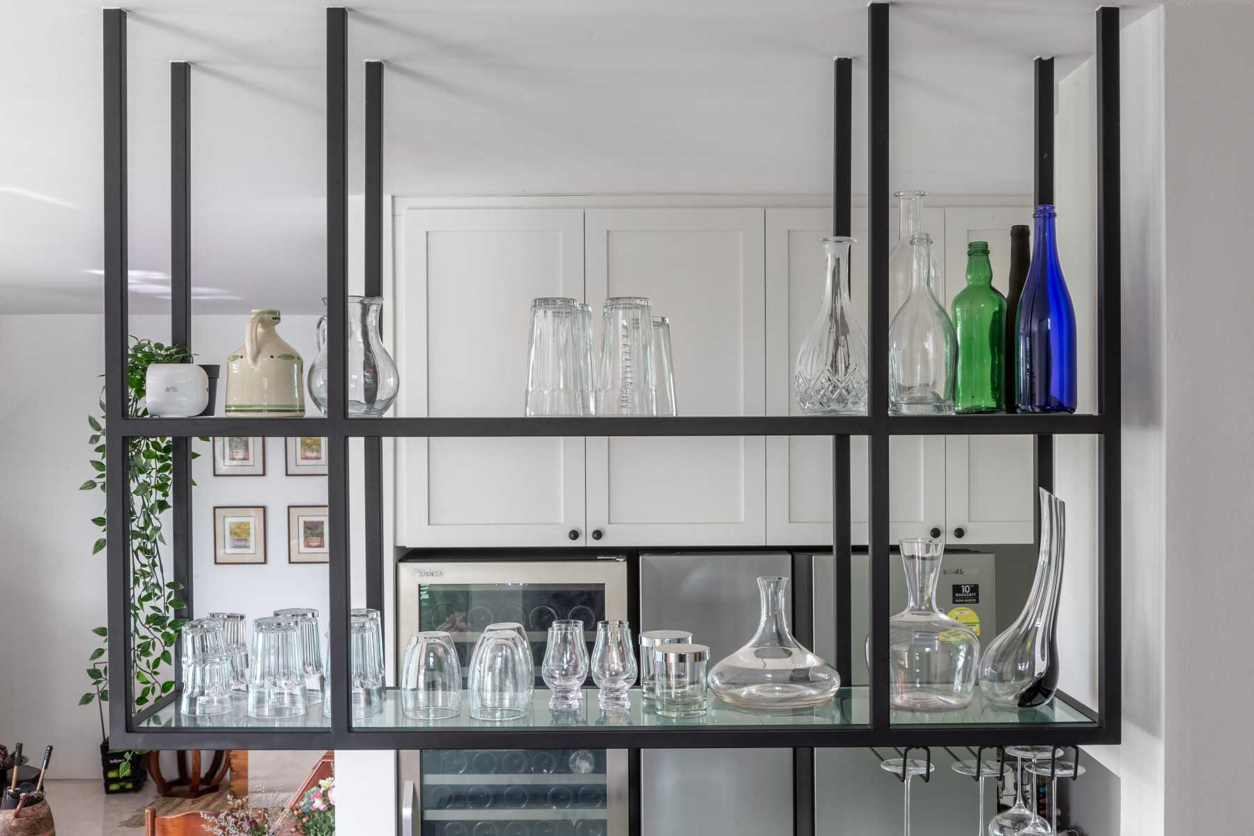 Modern Kitchen with Kitchen Accessories and Kitchen Cabinets