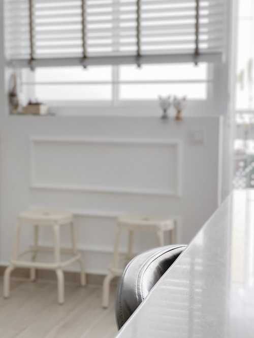 Minimalist Dining Room at 22 Balam Road
