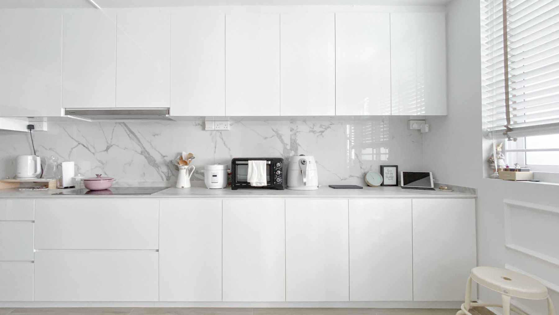 Minimalist Kitchen with Kitchen Window and Cupboard