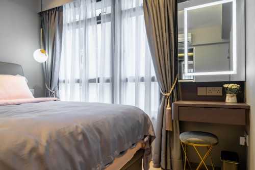 Modern Bedroom at Woodleigh | Alkaff Vista