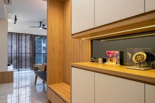 Contemporary Entryway at Tampines | The Alps Residence