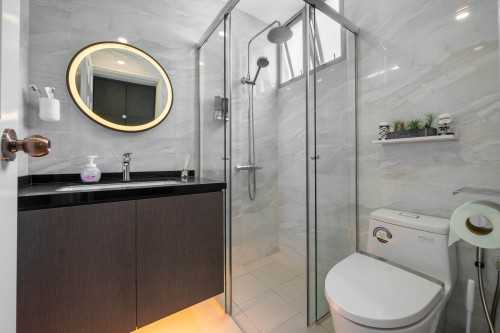 Modern Bathroom at Bukit Batok | Hume Park II