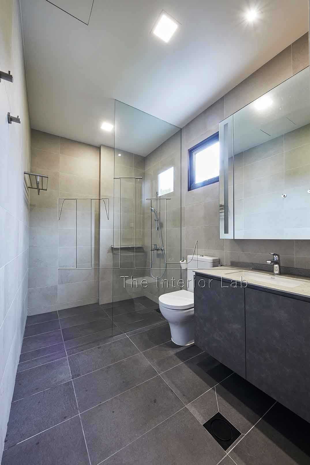 Contemporary Bathroom with Mirror and Shower Screen