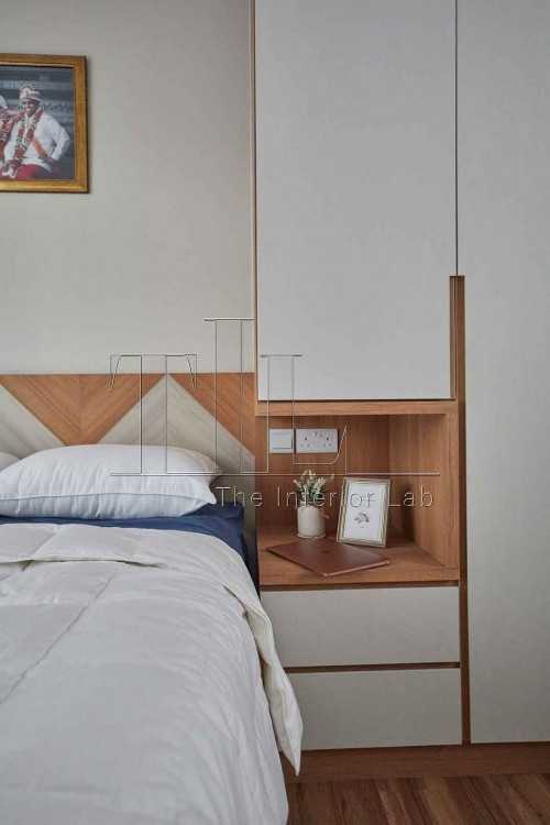 Contemporary Bedroom at Ghim Moh Valley