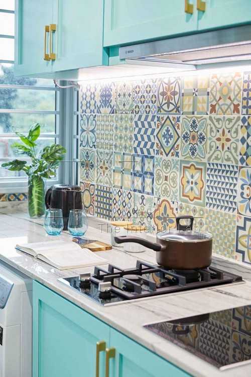 Contemporary Kitchen at Ghim Moh Valley