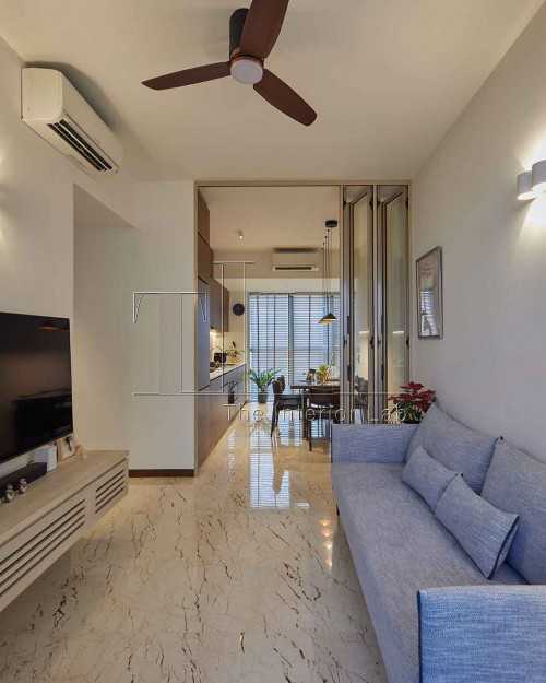 Modern Living Room at Queens Peak