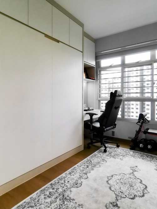 Contemporary Bedroom at 875B Tampines
