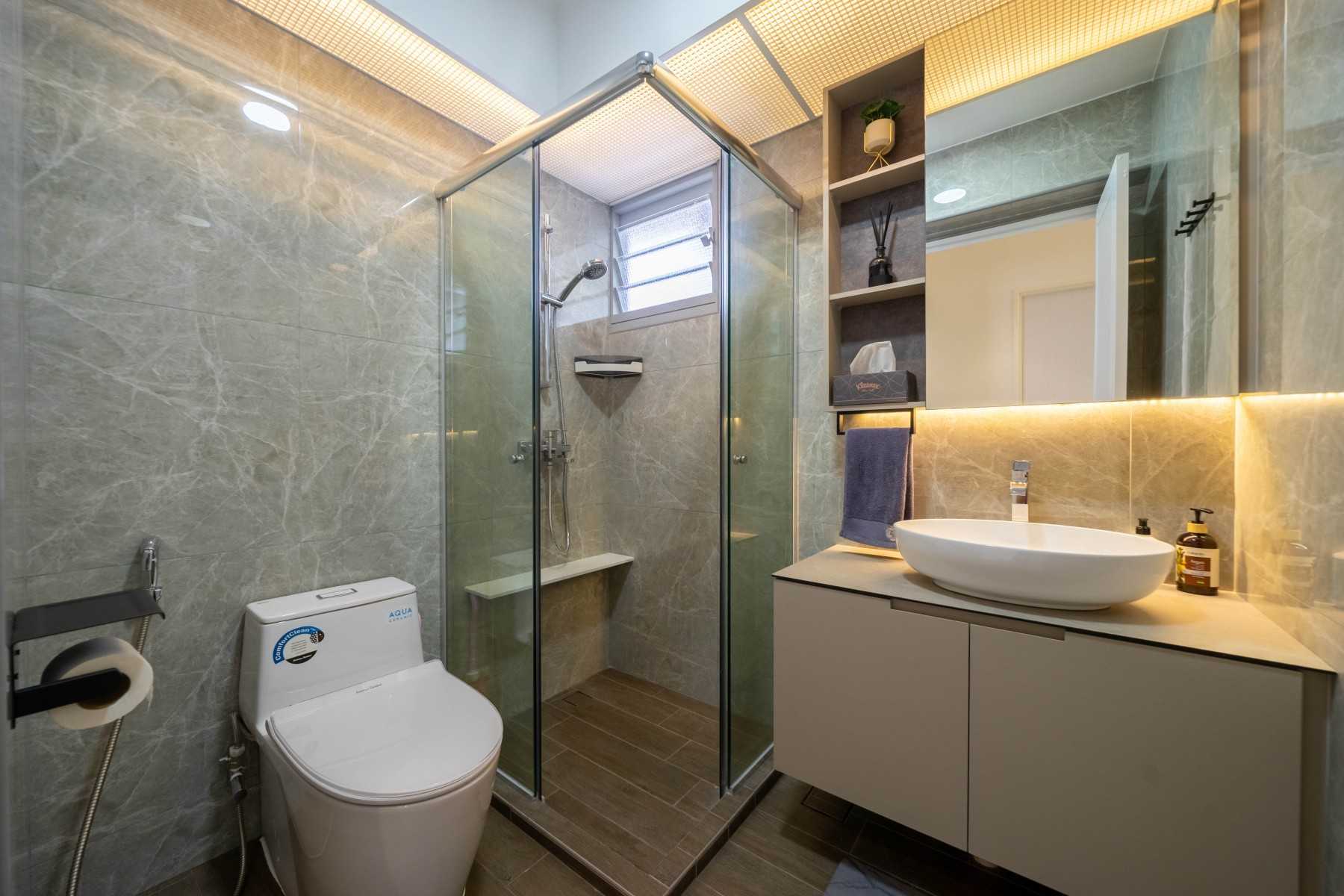 Modern Bathroom with Wood Flooring and Mirror