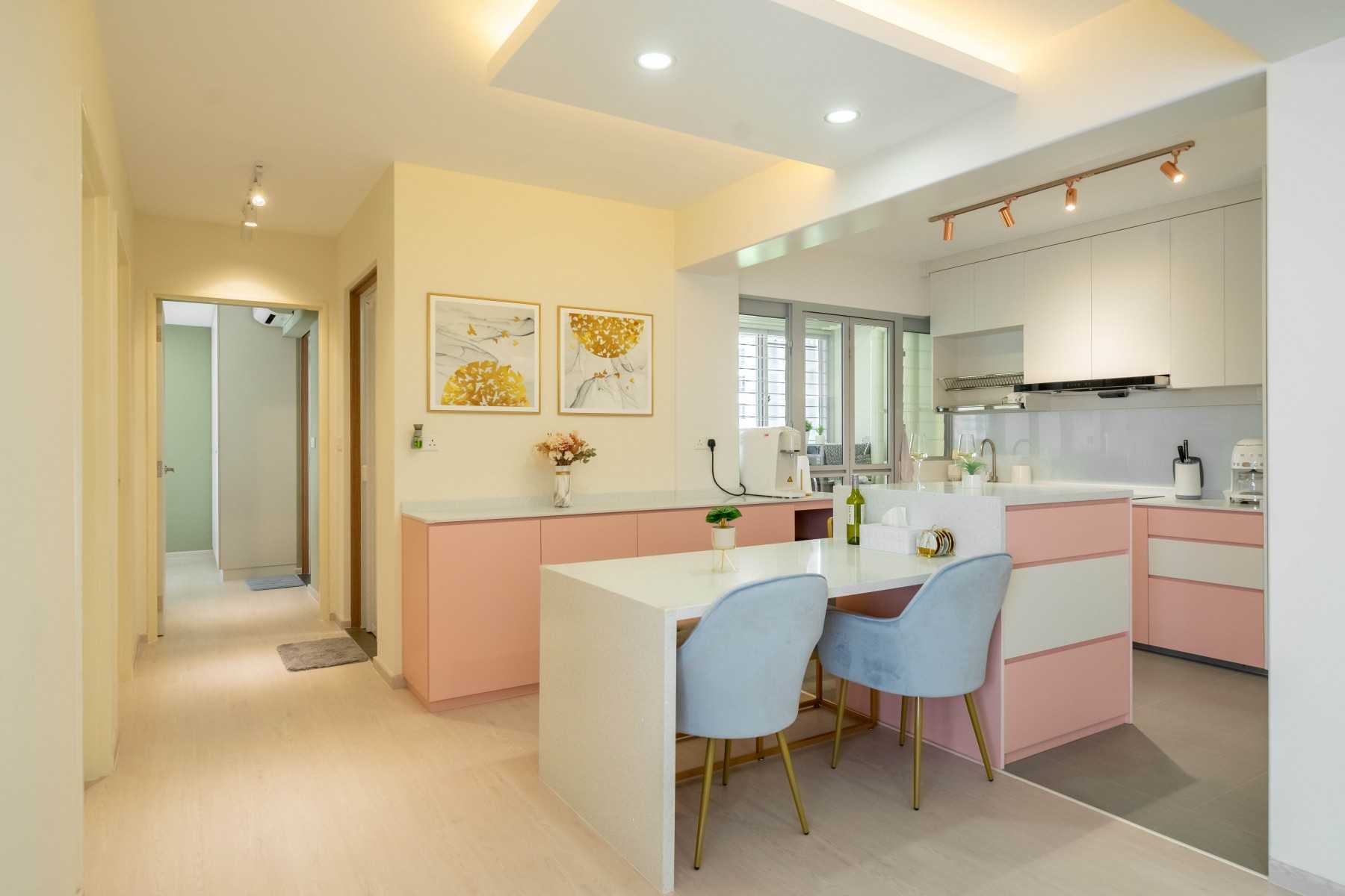 Modern Kitchen with Kitchen Window and Kitchen Island