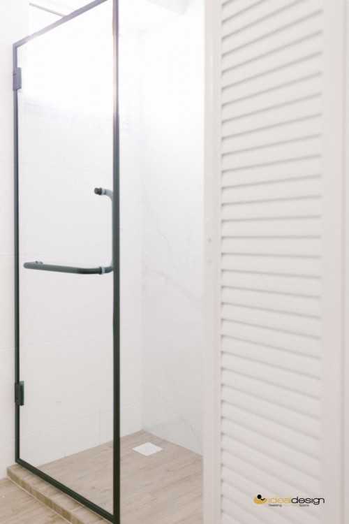 Contemporary Bathroom at 82B Macpherson Spring