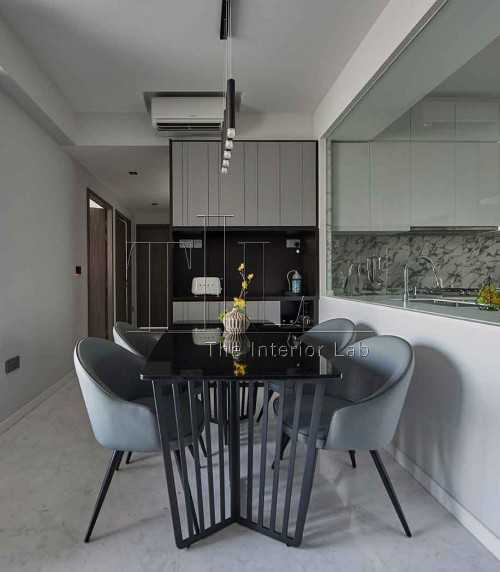 Contemporary Dining Room at 1 Dundee Road